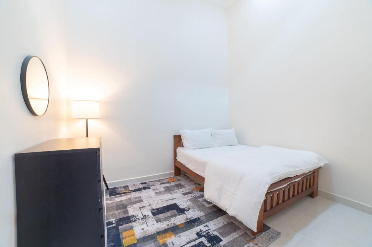 קואנטאן Hilmera Guesthouse מראה חיצוני תמונה