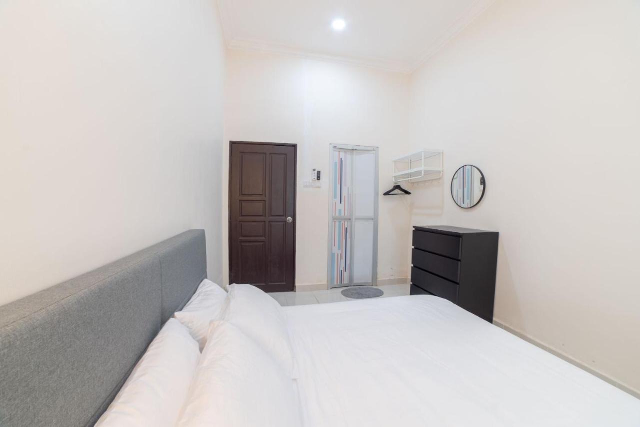 קואנטאן Hilmera Guesthouse מראה חיצוני תמונה